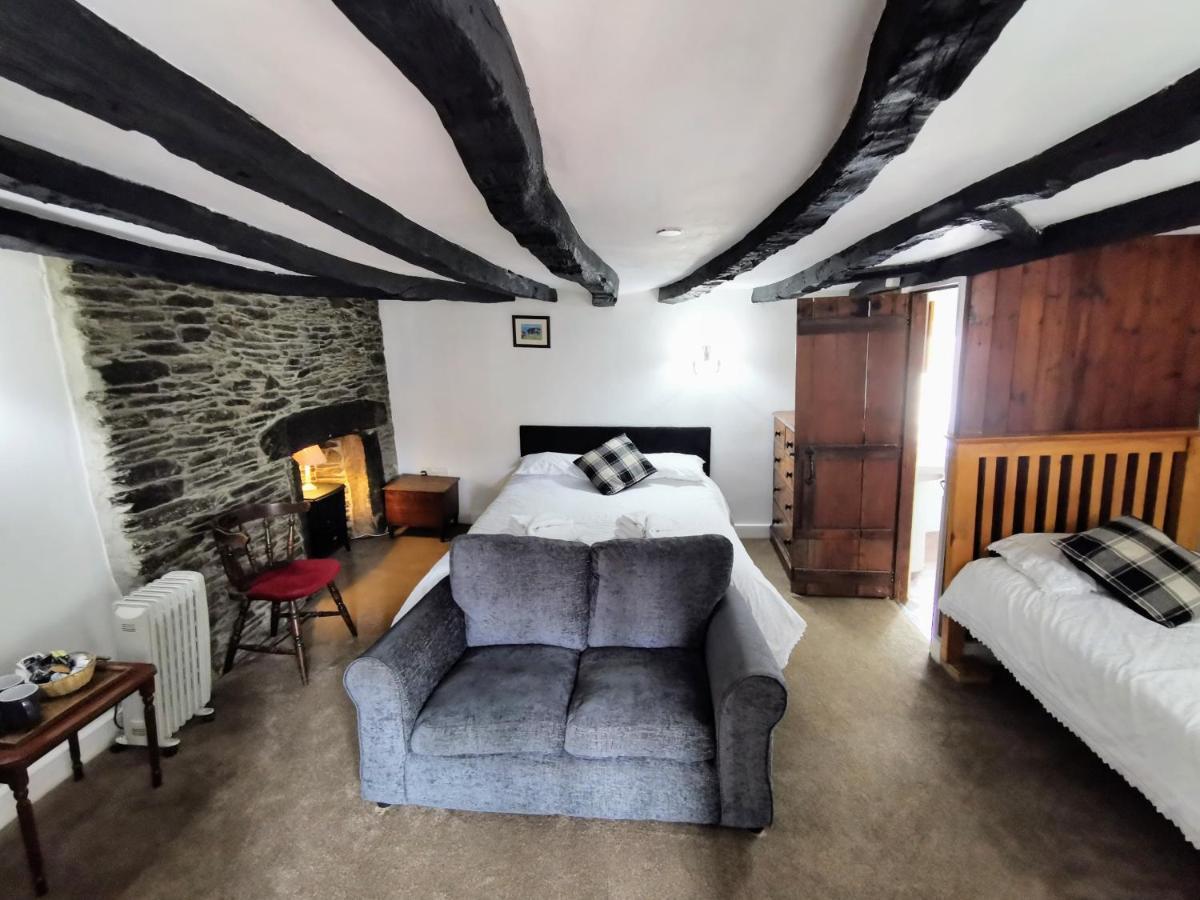 The Darlington Hotel Camelford Exterior photo